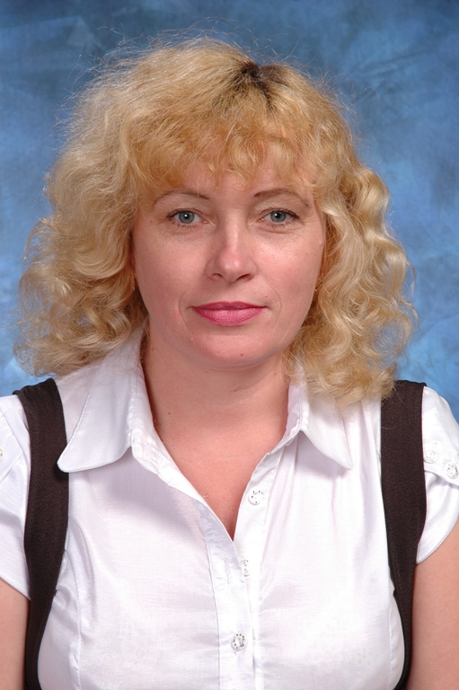 Плотникова